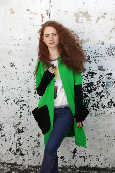 Bluza damska długa bez zapięcia, duże kieszenie, luźny fason