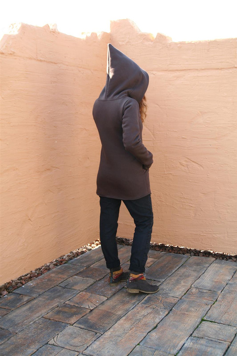 Bluza brązowa z dużym kapturem na dredy, duże kieszenie wejście na kciuk, płaszcz yoga