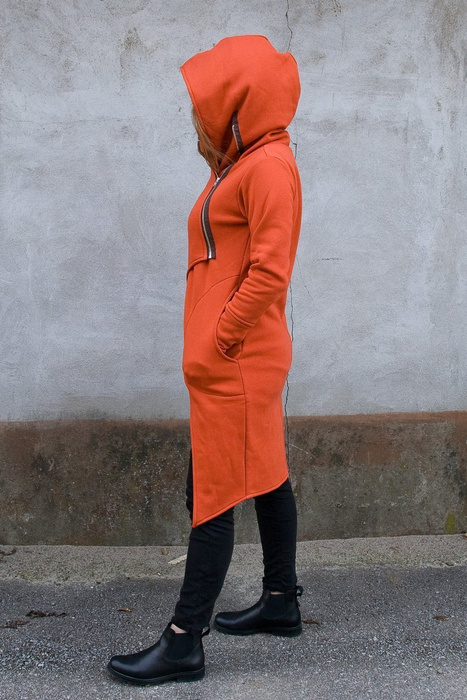 Płaszcz długi z kapturem, bluza pomarańczowa z wejściem na kciuki, długi trencz bawełniany , Polska projektantka