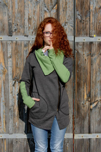 Bluza damska asymetryczna , duża stójka, duże kieszenie , damski krótki płaszcz Szaro zielona bluza na zamek, Handmade, Szyte na wymiar