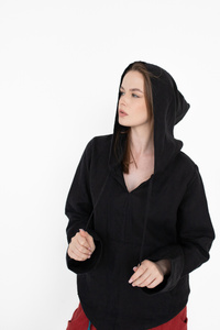Bluza damska lniana ,polski len z certyfikatem, duży kaptur , lniana koszulka z dłgim rękawem, gotycki styl, letnia stylizacja,czarny len polska produkcja