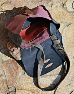 Torebka skórzana ręcznie robiona, mała listonoszka, torebka na ramię 