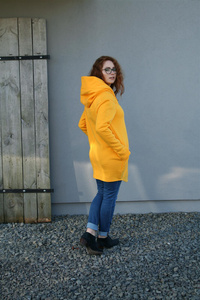 Żółta bluza bawełniana długa luźna z kieszeniami, płaszcz asymetryczny   Polska bawełna, Handmade