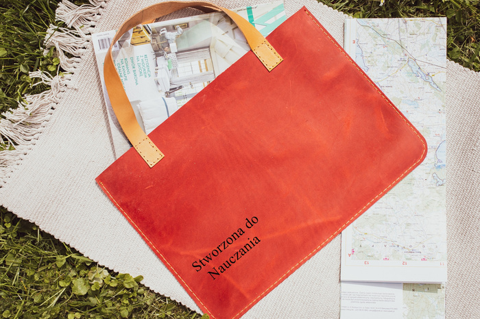 Prezent dla nauczyciela, prezent na zakończenie roku , torebka skórzana personalizowana