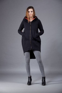 bluza czarna płaszcz klapsydra, długa bluza damska 