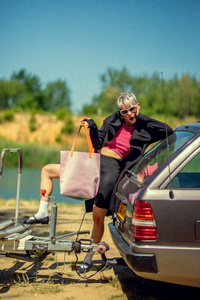 Płaszczyk , bluza damska , czarna długa bluza , czarny płaszcz ze stójką 