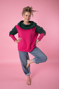 Bluza luźna wygodna z kieszeniami, długa oversize bluza damska , różowa bluza damska