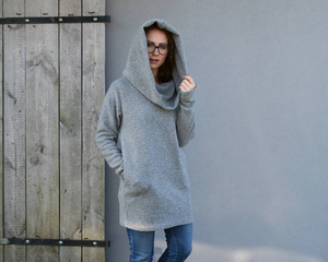 Sweter wełniany, bluza wełniana z kapturem , damski sweter