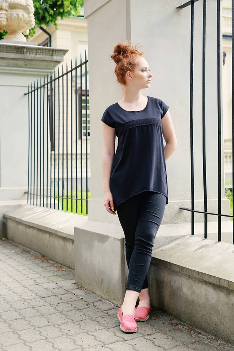 Bluzka czarna z koronką, tunika elegancka, koszulka czarna