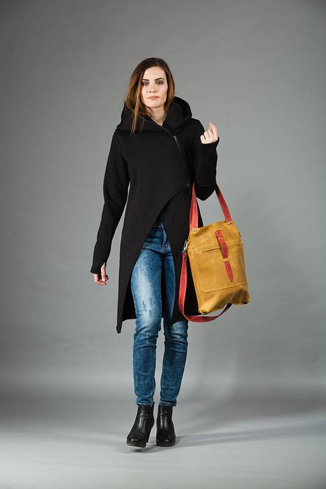 Płaszcz ze stójką, Hand made projekty, Polska marka, długa czarna bluza