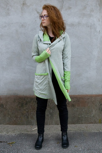 Bluza damska Wdzianko asymetryczne damskie, narzuta bawełniana z kapturem, pastelowe kolory , duże kieszenie