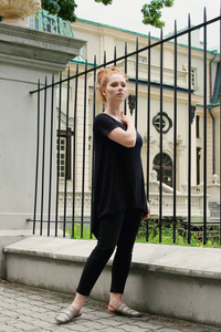 tunika czarna asymetryczna, luźna, długa bluzka