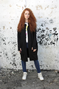 lekkie czarne damskie wdzianko, narzutka, bluza bez zapięcia