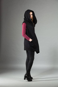 Bezrękawnik Ashmita, kamizelka damska asymetryczna