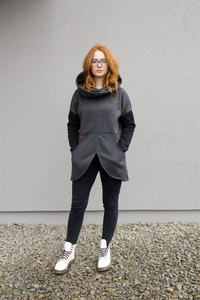 Bluza z zamkiem na tyle, kangurek z wielkim kapturem , damska bluza 